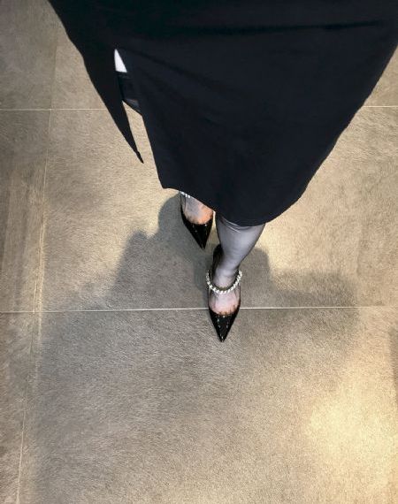 qq头像女生欧美范红唇_高清高清完整版