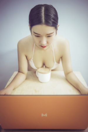 欧美a级试试看_BD电视剧在线观看