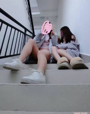 欧美冬季卫衣街拍_剧情片在线观看电视