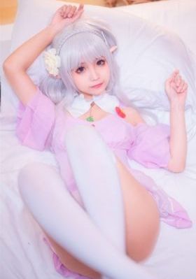 办公室制服少妇秘书_1080高清视频观看